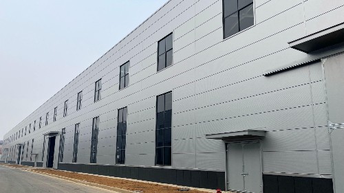 門式鋼架鋼結構工程：洛陽圣久廠房